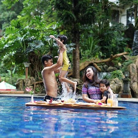 Safari Resort Puncak Luaran gambar