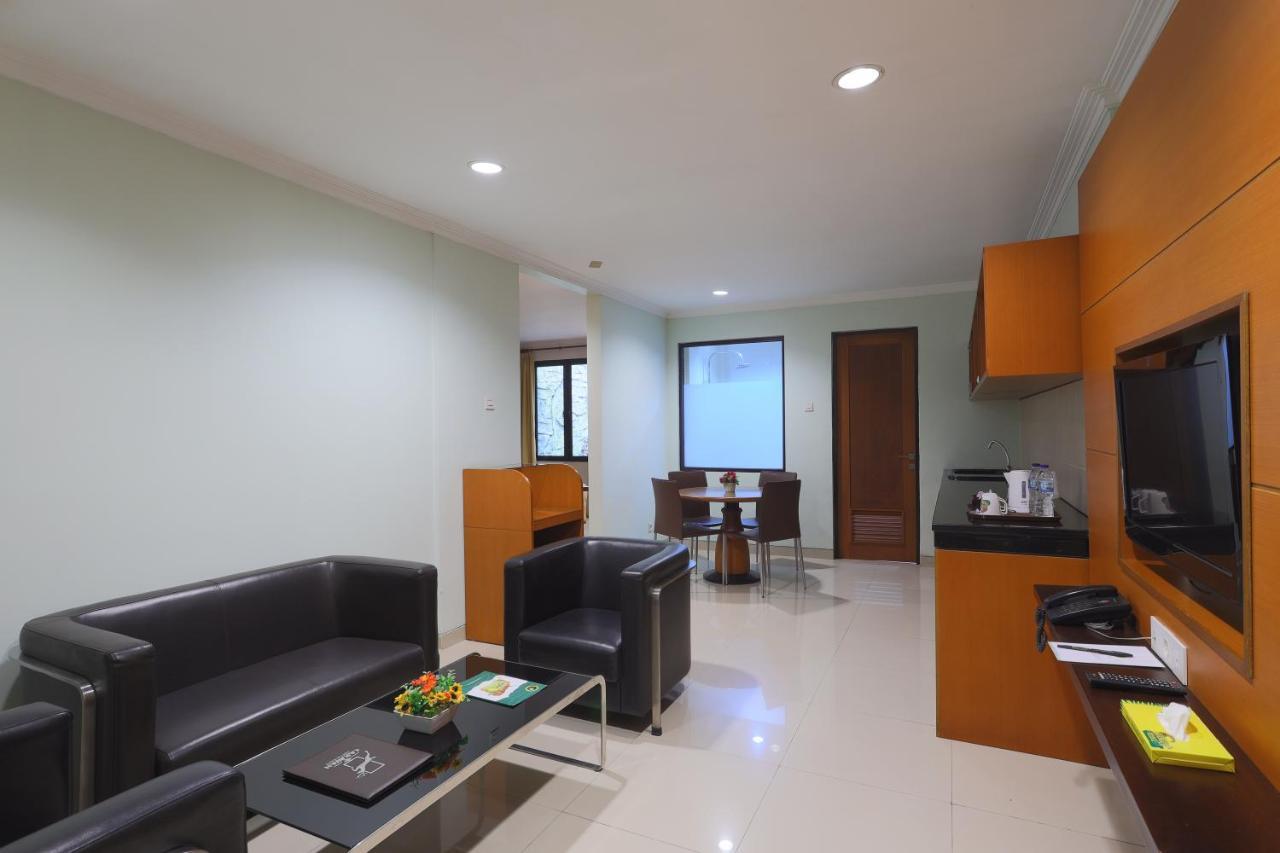 Safari Resort Puncak Luaran gambar