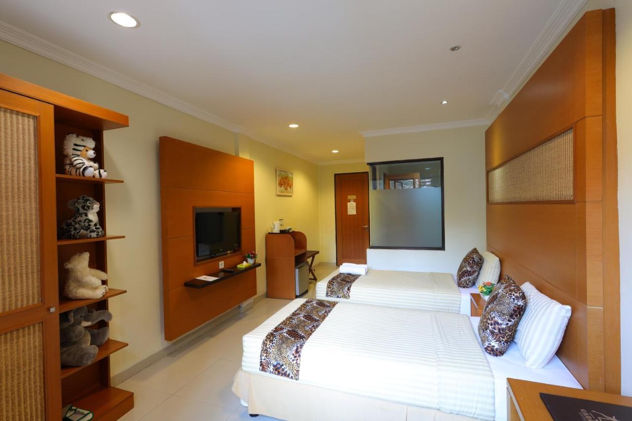 Safari Resort Puncak Luaran gambar