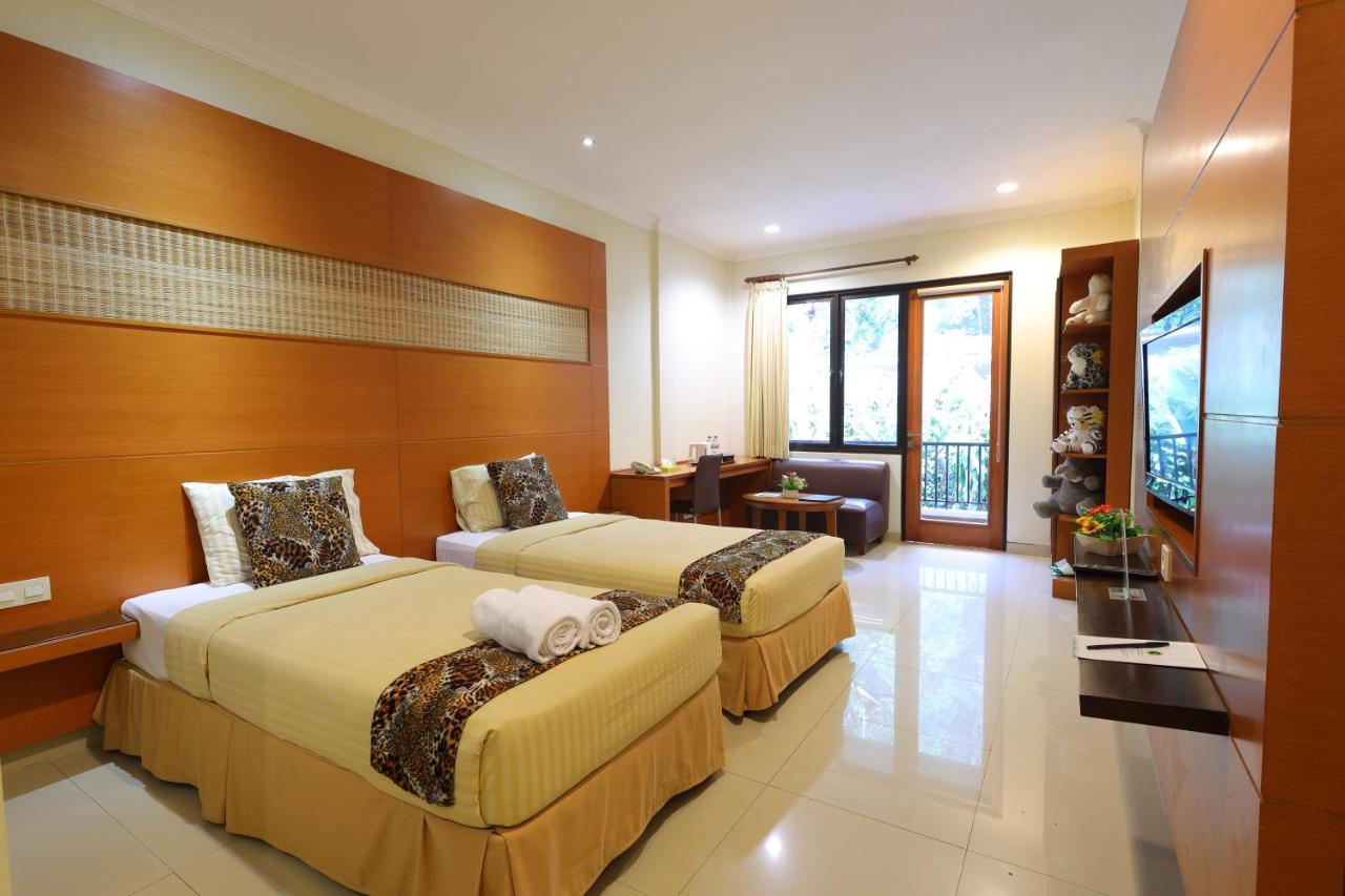 Safari Resort Puncak Luaran gambar
