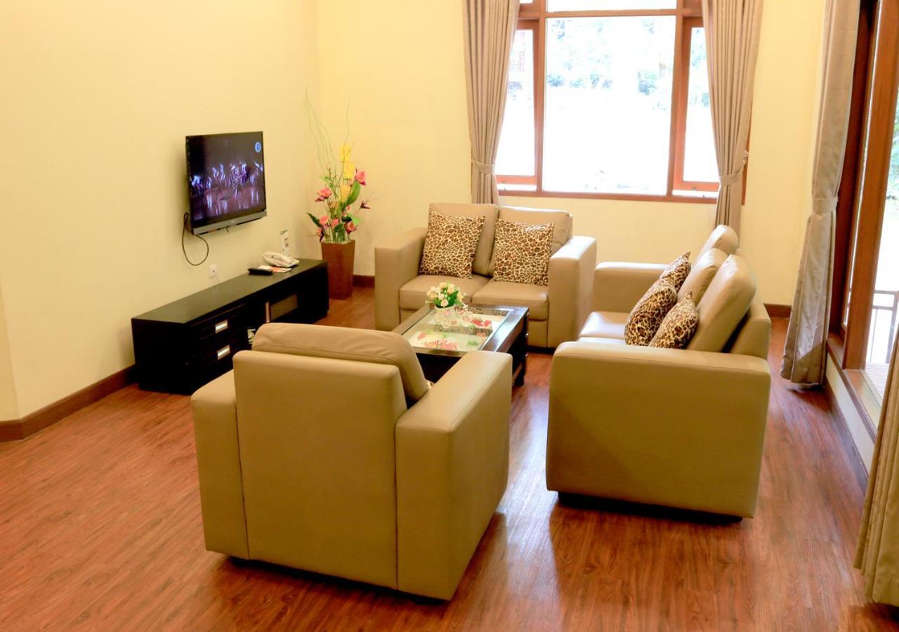 Safari Resort Puncak Luaran gambar